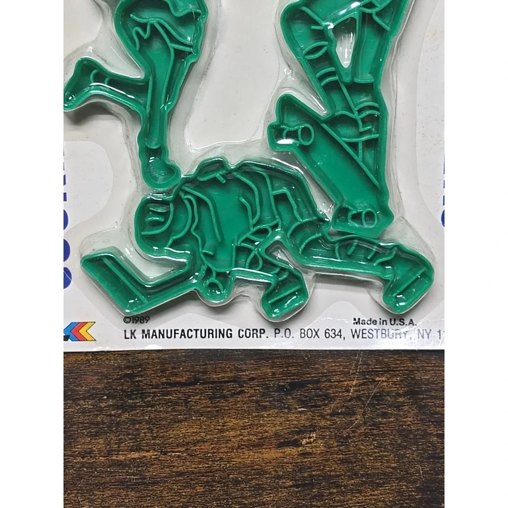 Vintage 1989 LK Manufacturing Cookie Cutters Set Hockey Player New Sealed USA